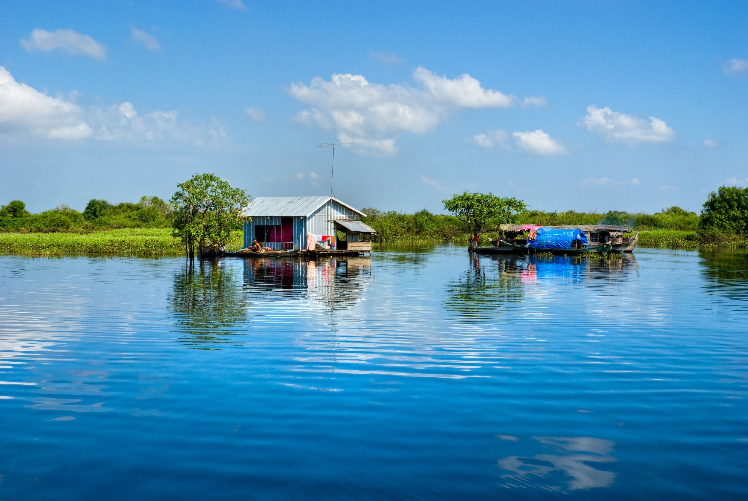 Floating House And Houseboat On The Tonle Sap Lake