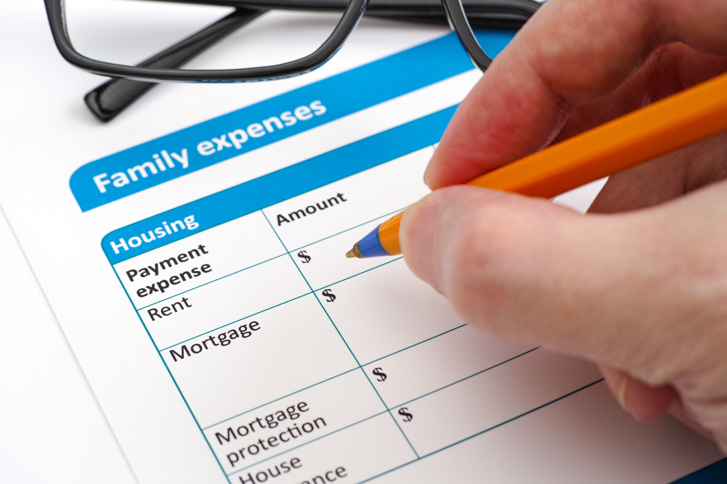 Living expense calculation